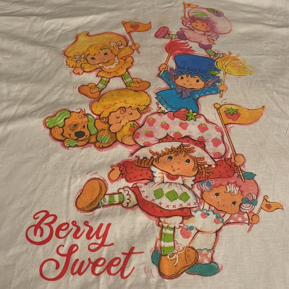 Strawberry Shortcake T-shirt  Print is on the front & Back. Size L. NWT - Picture 2 of 7